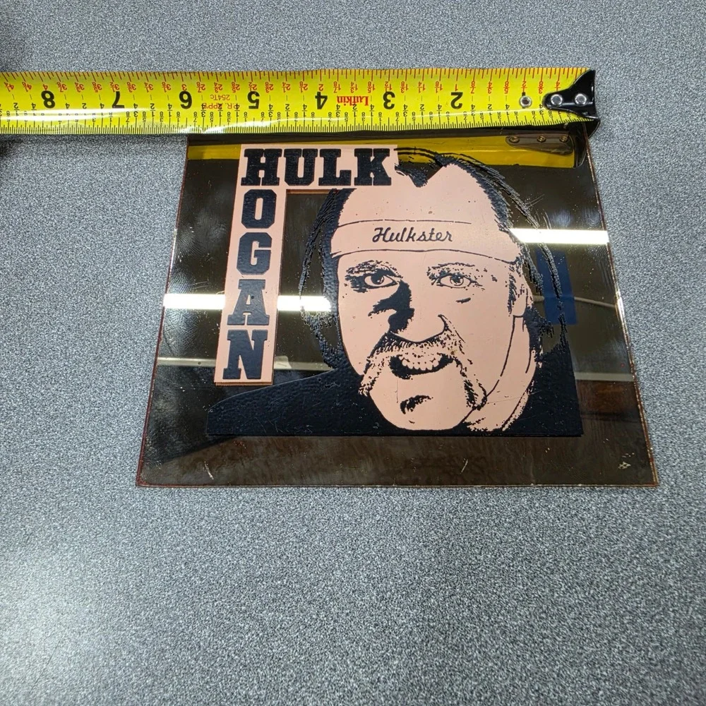 Vintage‎ Hulk Hogan Mirror Wrestling 6x6 Multicolor Carnival Prize